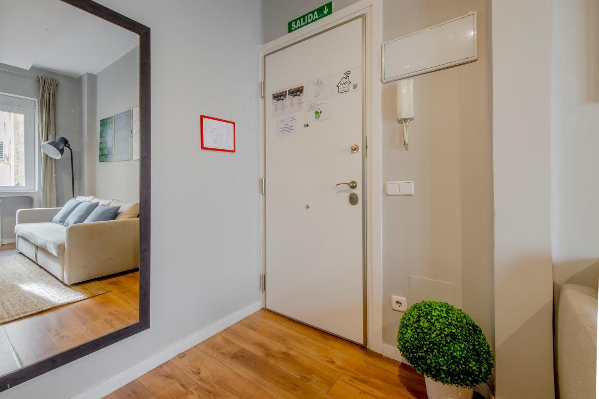 Excelente Piso De 3 Habitaciones En La Latina-Centro Madrid Esterno foto