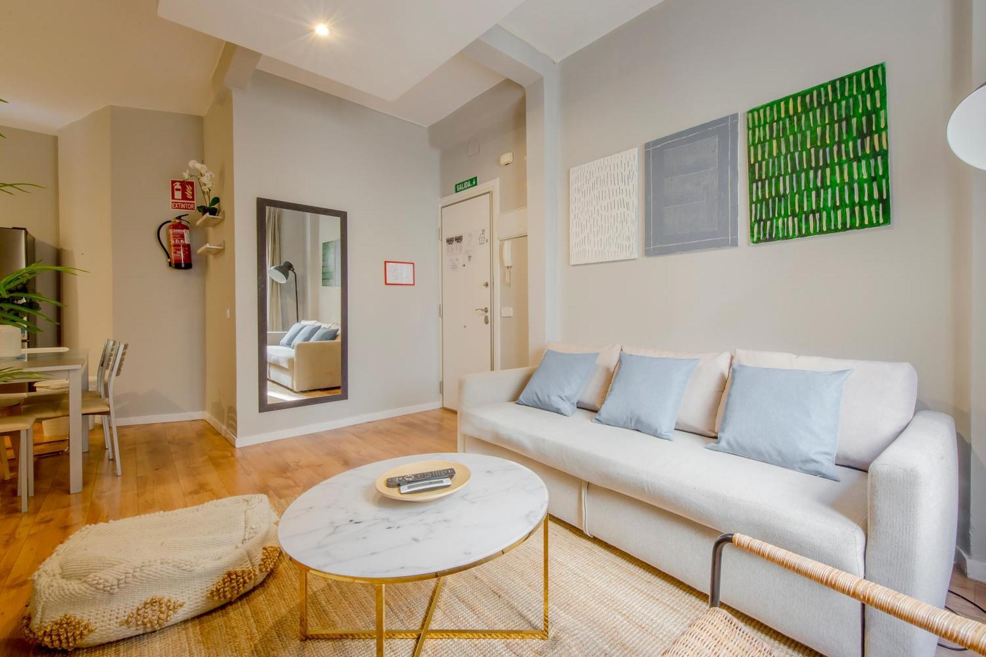 Excelente Piso De 3 Habitaciones En La Latina-Centro Madrid Esterno foto