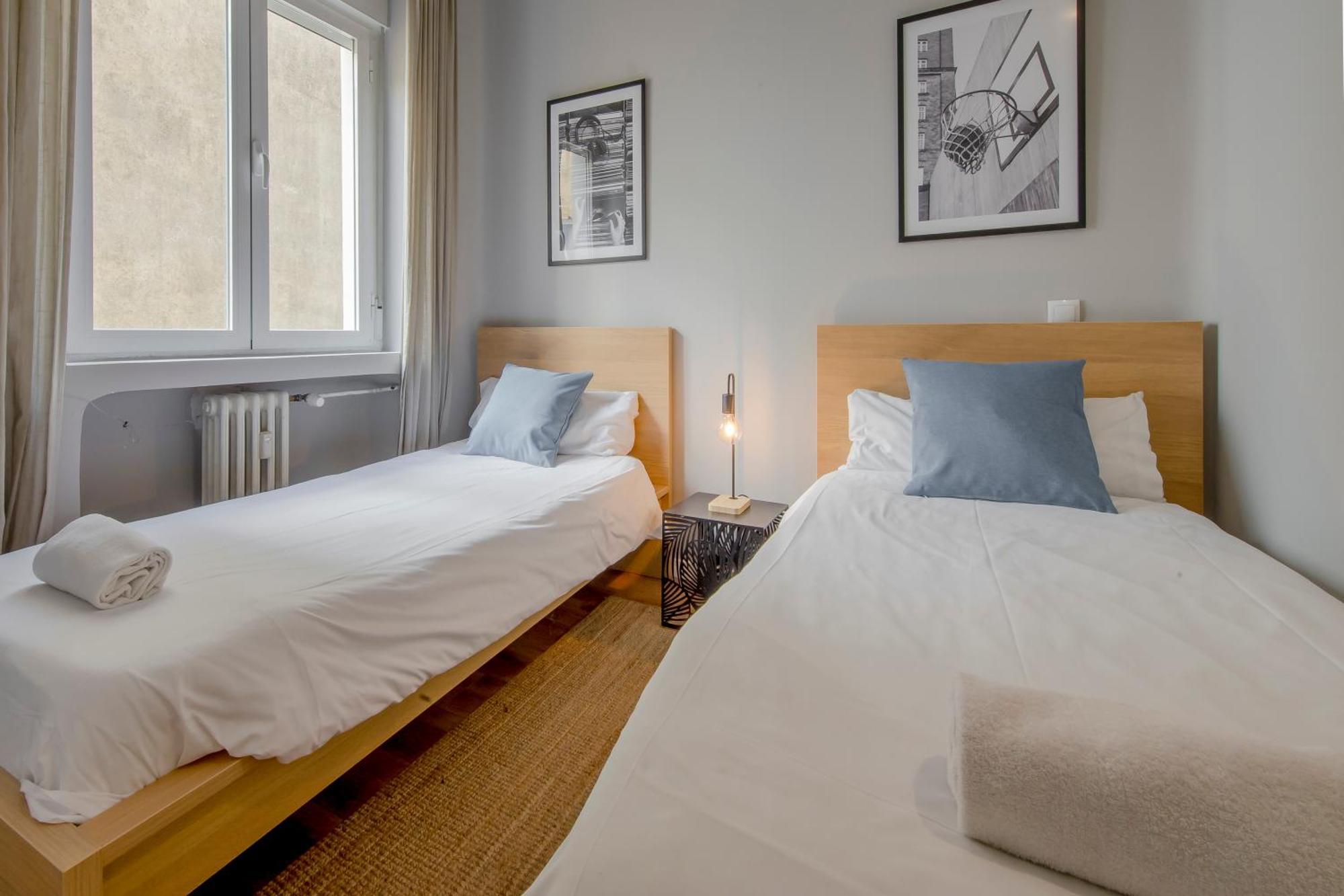 Excelente Piso De 3 Habitaciones En La Latina-Centro Madrid Esterno foto